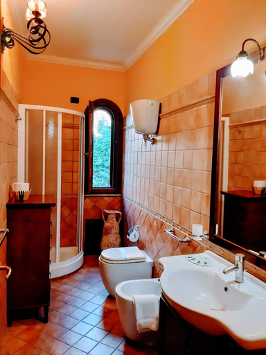 Bathroom 7