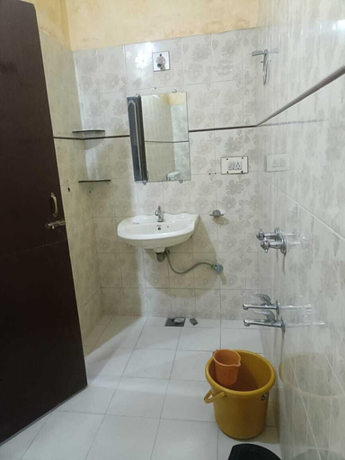Bathroom 4, Hotel Deep Valley, Sirohi
