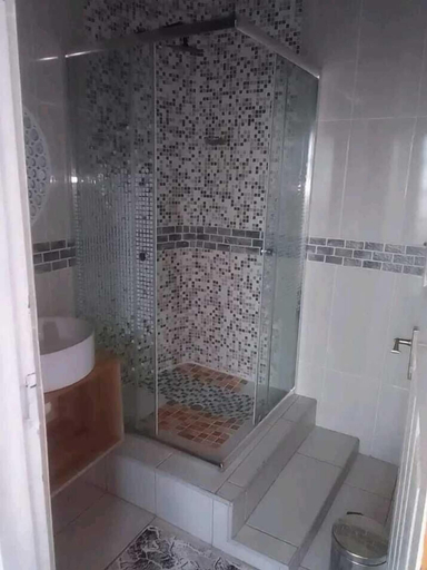 Bathroom, Ranch Inn Guest House