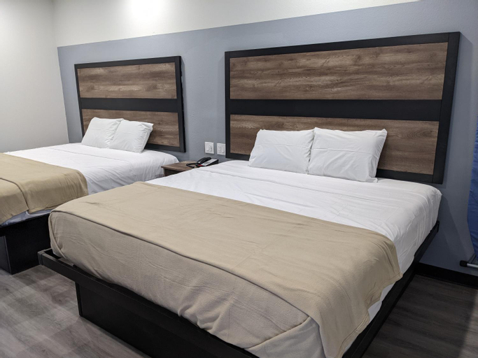 Captain Suites, Chambers