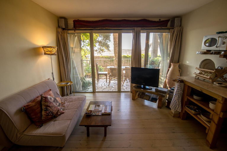 4, Desert Home