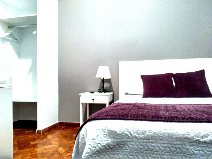 Bedroom 2, Hostal Bruna Paseo del Prado, Madrid
