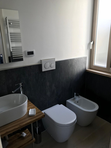 Bathroom 2, B&b Salsedine, Macerata