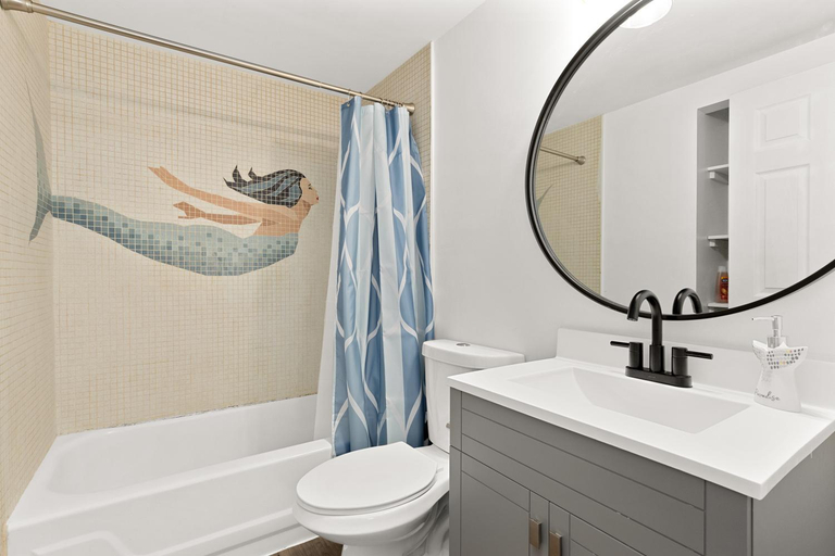 Bathroom 2, The Concord Place, Peoria