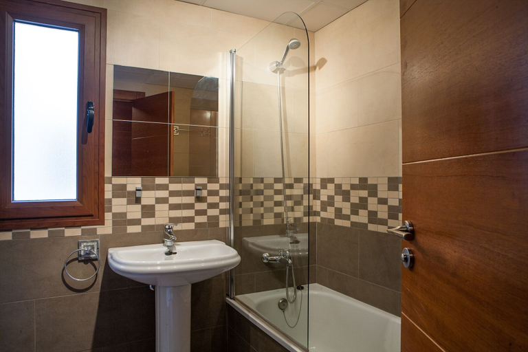 Bathroom 4, Apartamentos & Suites Real de Cartuja, Granada