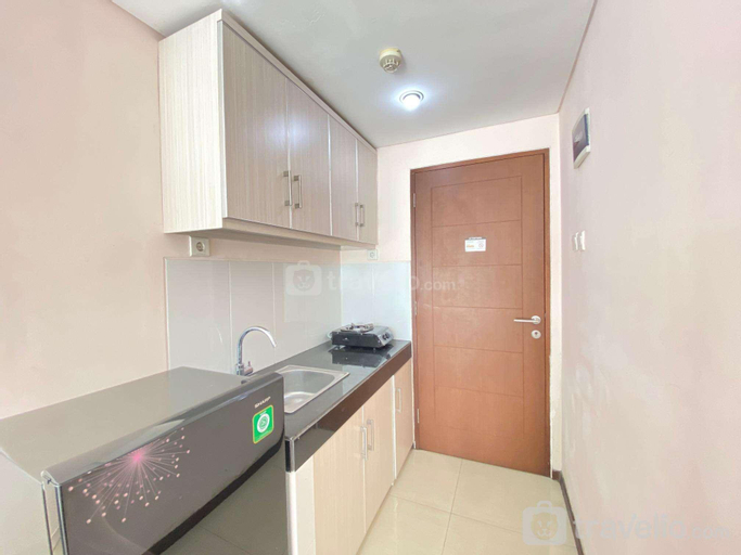 Dining Room, Simply Bright Studio Gateway Pasteur By Travelio, Bandung