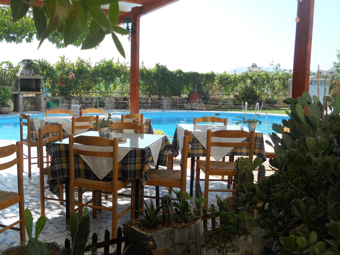 Food & Drinks, Eva Ivoni apartments, Crete