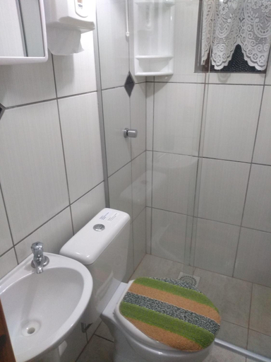 Bathroom 2, Casa e Flat Conforto Gramado, Gramado