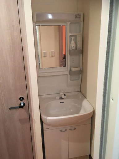 Bathroom 11