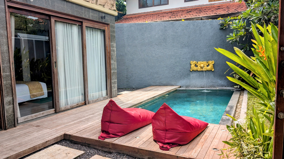 Swimming Pool 3