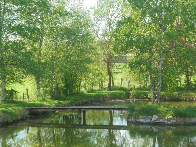 Others 4, Au Bord de L'Eau, Luxembourg