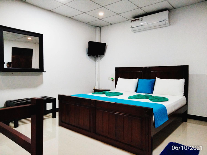 Bedroom 2, Lake Front Yala Safari, Katharagama