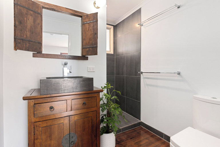 Bathroom 3, Vila Paus, Hervey Bay - Pt A
