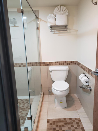 Bathroom 3, Hotel La Villa de Zaragoza, Tijuana