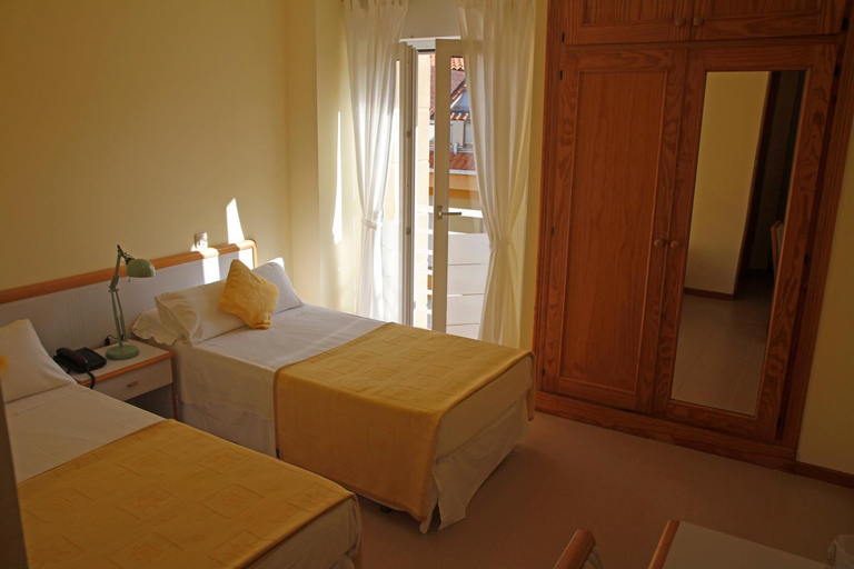 Others 4, Hotel Playa de Meron, Cantabria