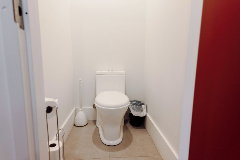Bathroom 3, Perth County Inn, Perth
