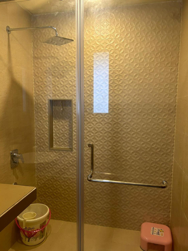 2, Seandee - Lush Private Rooms in Viman Nagar, Pune