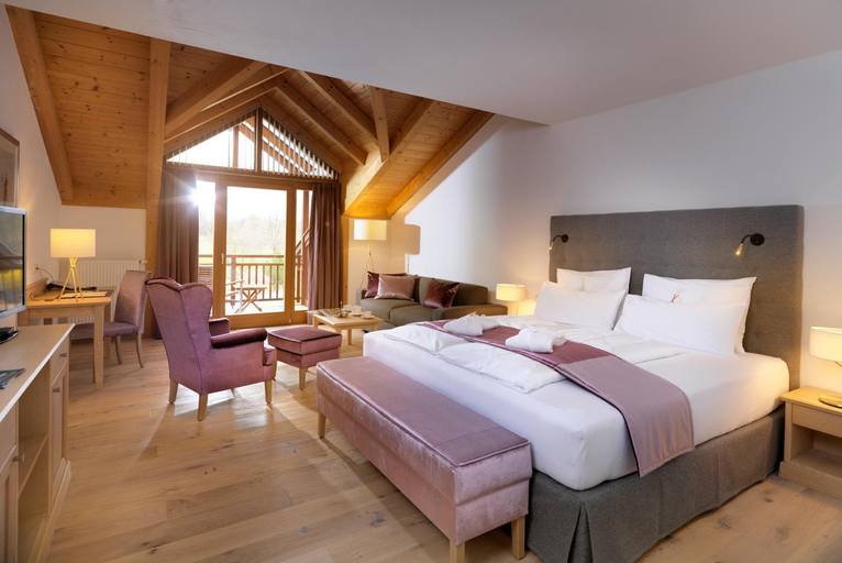 Bedroom, Dolomitengolf Hotel & Spa, Lienz
