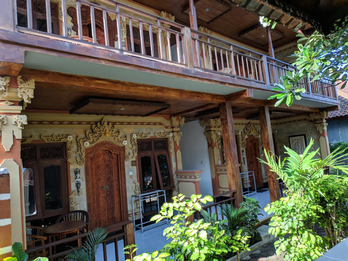 Exterior 3