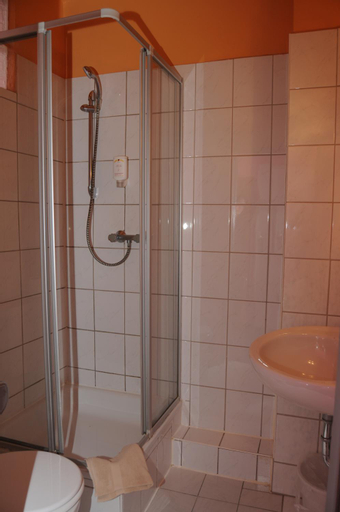 Bathroom 5