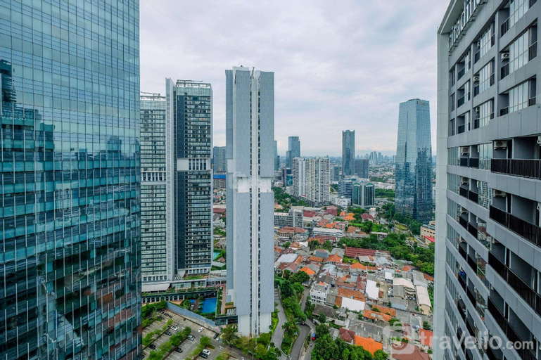 Exterior & Views, Comfort 1BR Ciputra World 2 Apartment By Travelio, South Jakarta