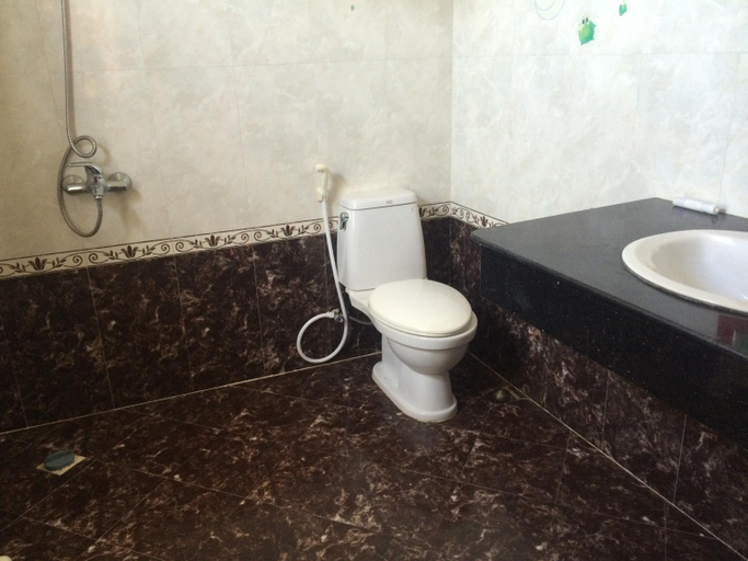 Bathroom 5, Hostel Phuong Nga, Đà Lạt