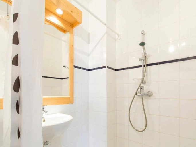 Bathroom 4