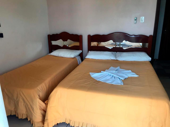 Bedroom 2, Vyalle Hotel, Machadinho