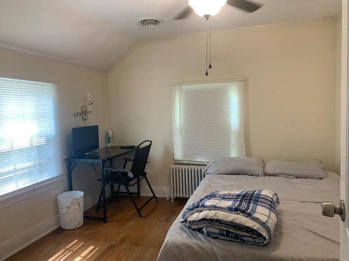 Luke's Hostel, Albany