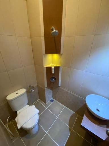 Bathroom 3, Syailendra Hotel Syariah Jepara, Jepara