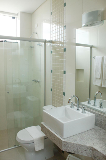 Bathroom 3, Hotel Cadori, Paiçandu
