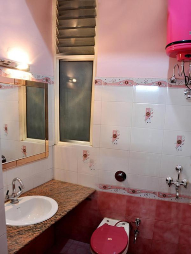 Bathroom 3, Hotel Queen, Hardwar