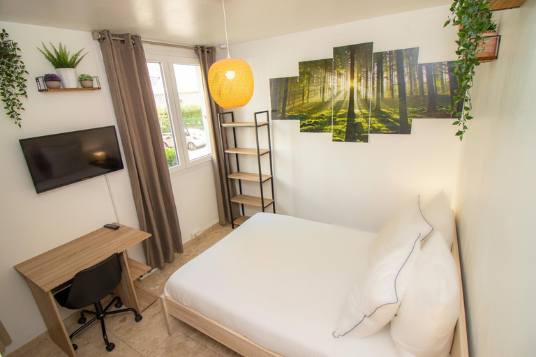 Bed, La Garden Room Logement en Colocation, Hauts-de-Seine