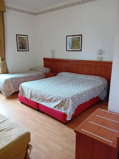 Others 3, Hotel Picchio, Terni