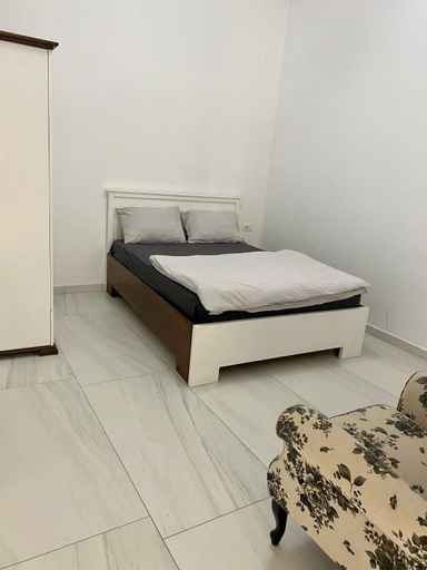 Others 5, CONFORT HOUSE, Lugoj