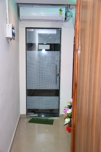 Others 5, Airport Cabin Stay , Mumbai Suburban