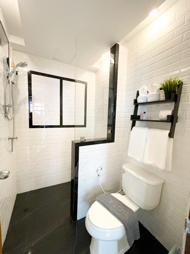 Bathroom 4
