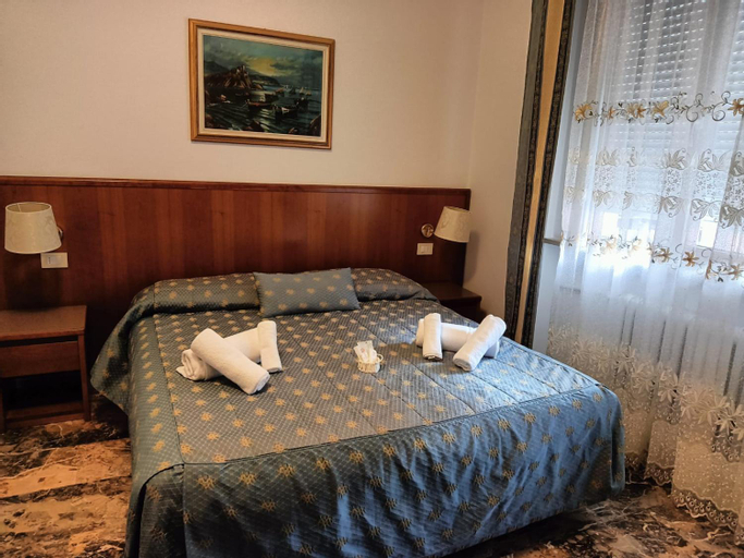 Bedroom 9
