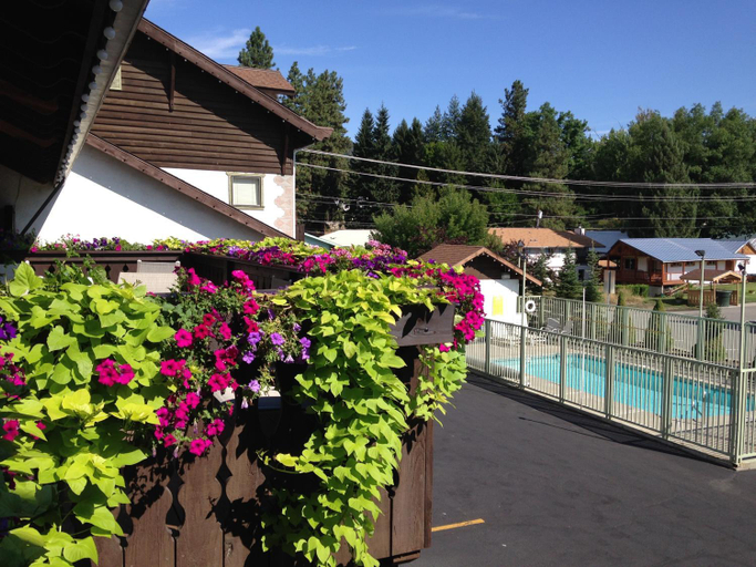 Others 5, Linderhof Inn, Chelan