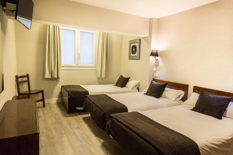 Bedroom 3, Hotel El Haya, Cantabria