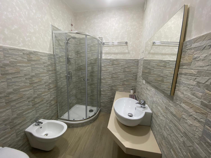 Others 5, B&B Mediterraneo, Cosenza
