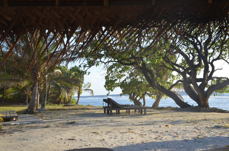 Others 3, Tifaifai Et Cafe Huahine