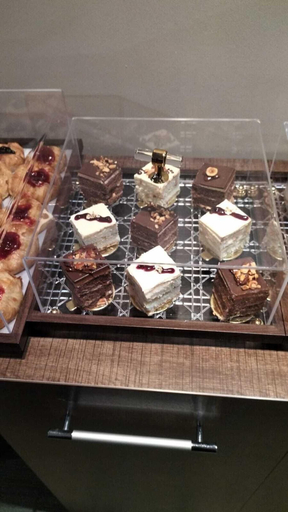 Food & Drinks 5, hotel alfal alshemaly