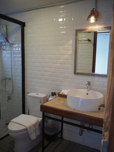 Bathroom 2