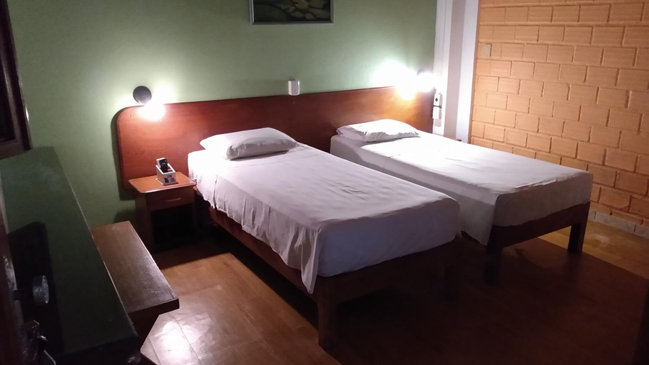 Bedroom 2, hotel le Massilia, Belém