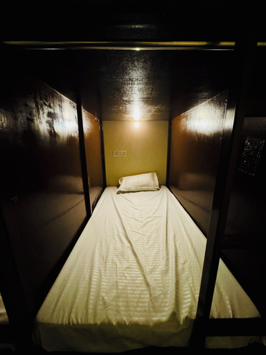 Bedroom 4, Suraj Guest House, Varanasi