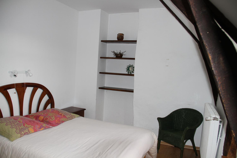 Bedroom 3, Hotel Auberge du Combaire, Aveyron