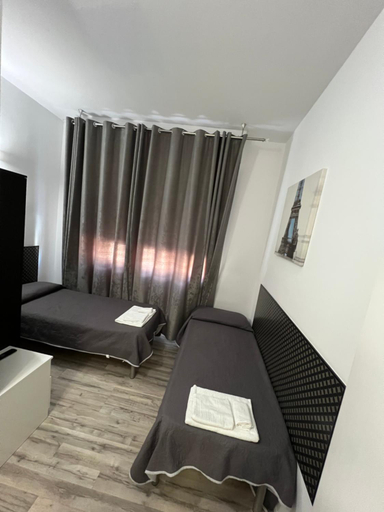 Bedroom 12