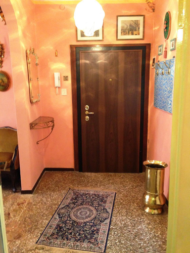 Public Area 2, Sweet Home New, Venezia
