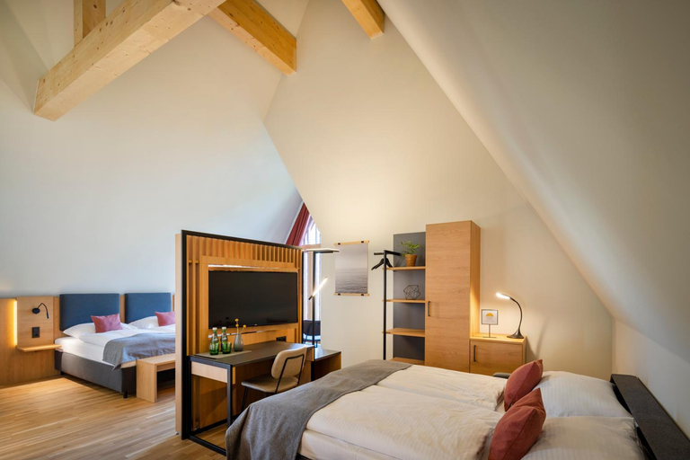 Bedroom 2, JUFA Hotel Bregenz, Bregenz